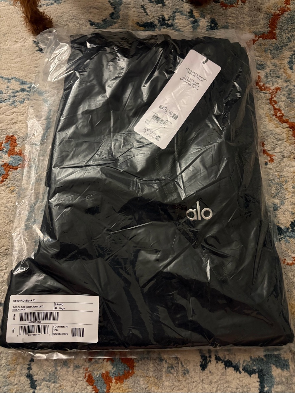 NWT Alo Yoga Accolade Hoodie & Sweatpants Matching Set Black - Picture 6 of 7